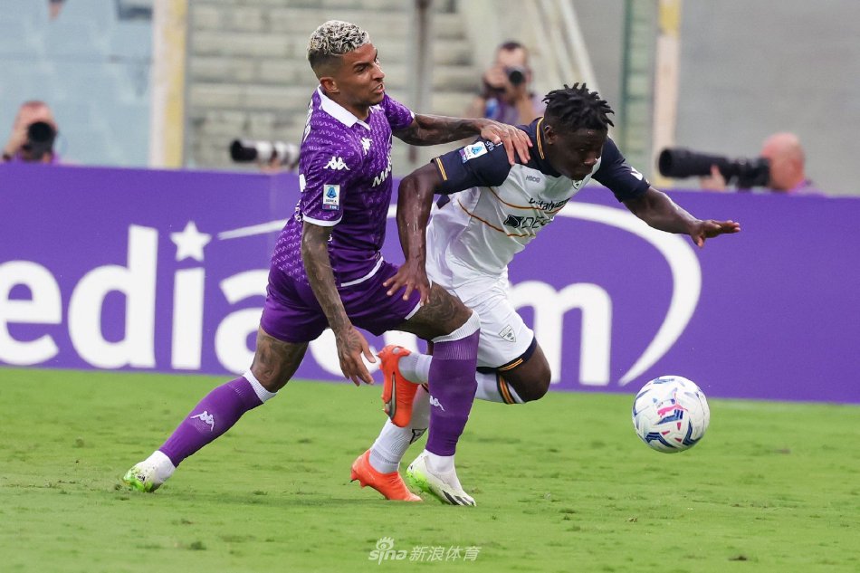 职业生涯的 职业生涯的